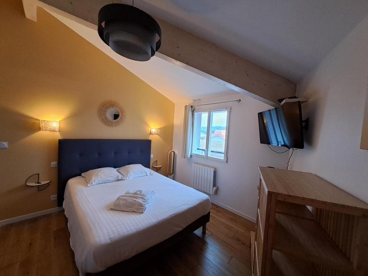 Hotel L'Auberge Canaulaise Лакано Екстер'єр фото